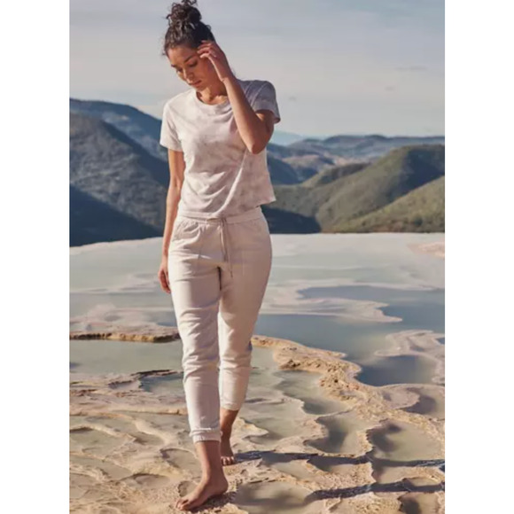 Athleta Farallon Jogger RARE Birch Gray Plus Sz 24 NWT$98 UPF Drawstring Pocket - Picture 3 of 5